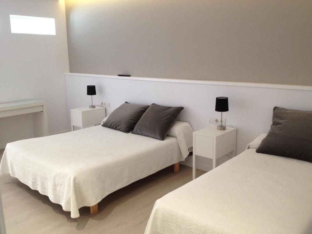 Hostal La Palma Fornells  Phòng bức ảnh
