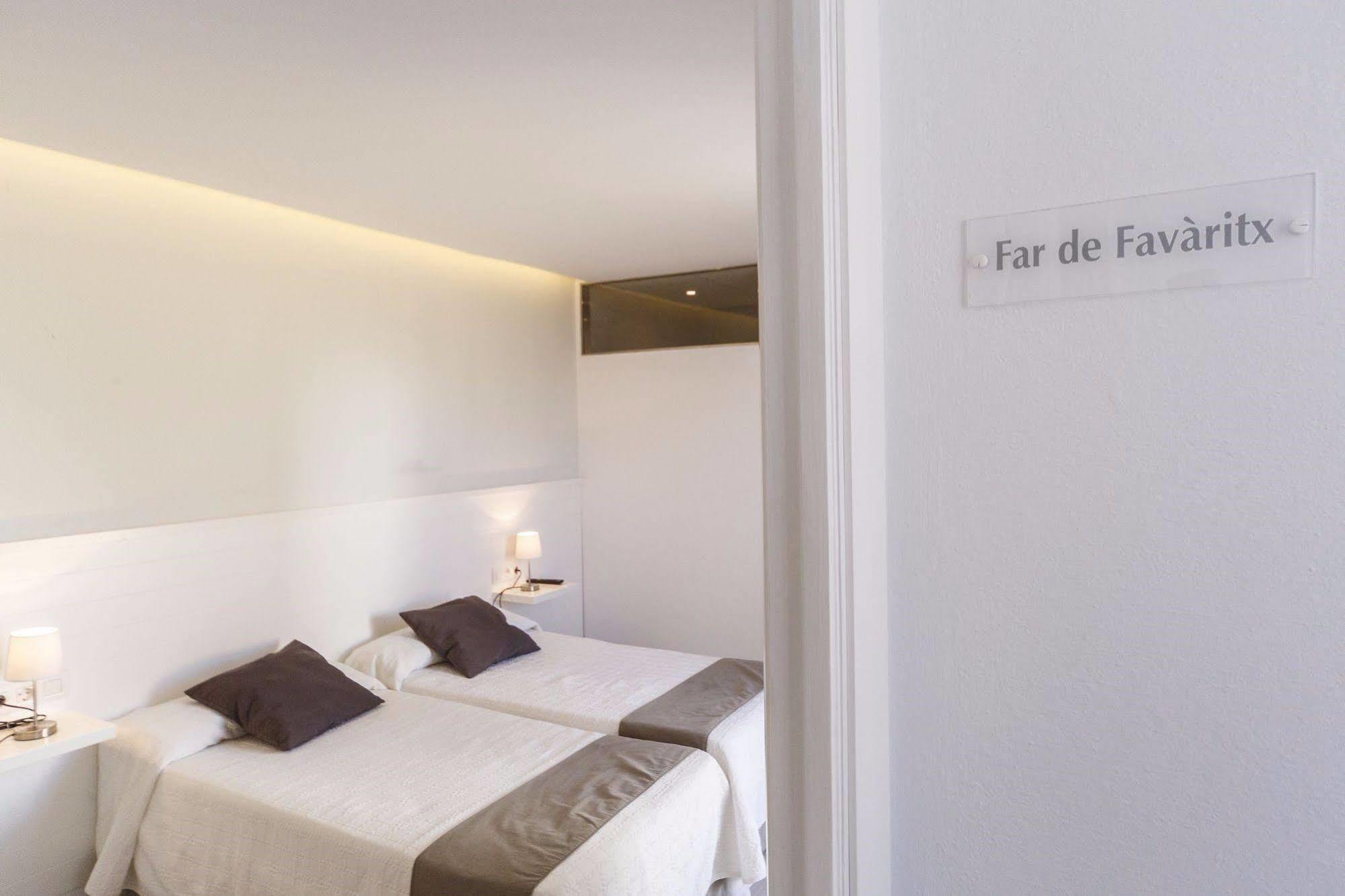 Hostal La Palma Fornells  Ngoại thất bức ảnh